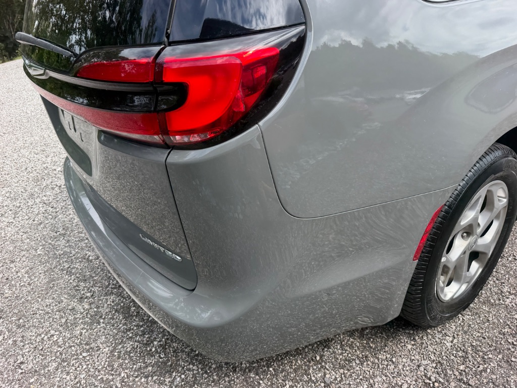 2022 Chrysler Pacifica - $25,950