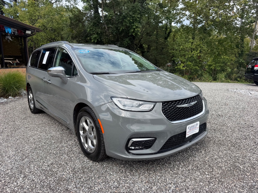 2022 Chrysler Pacifica - $25,950