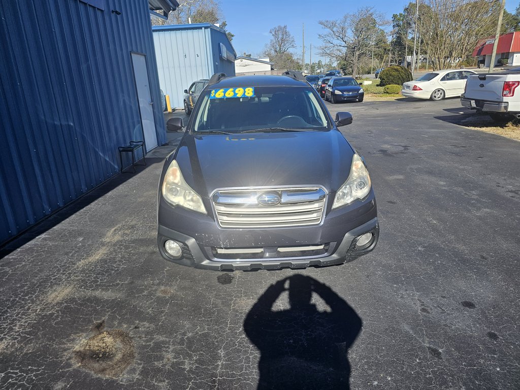 2014 Subaru Outback - $6,698