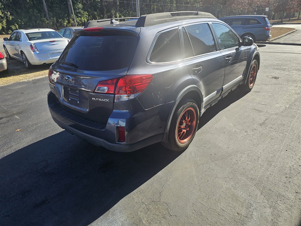 2014 Subaru Outback - $6,698