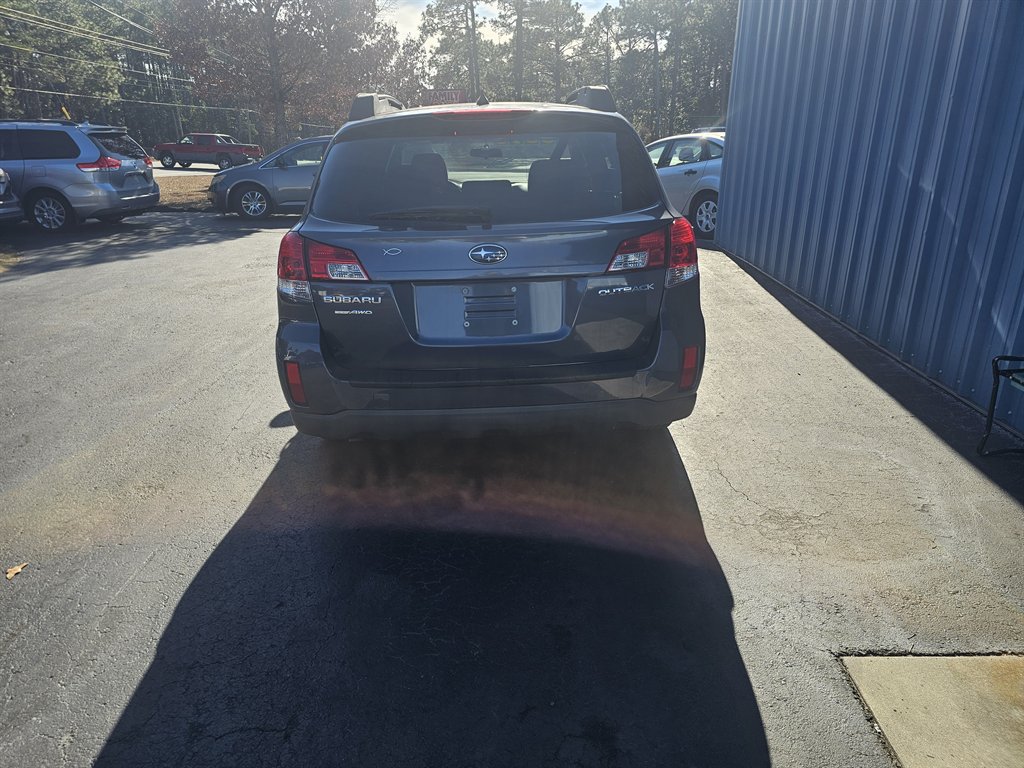2014 Subaru Outback - $6,698