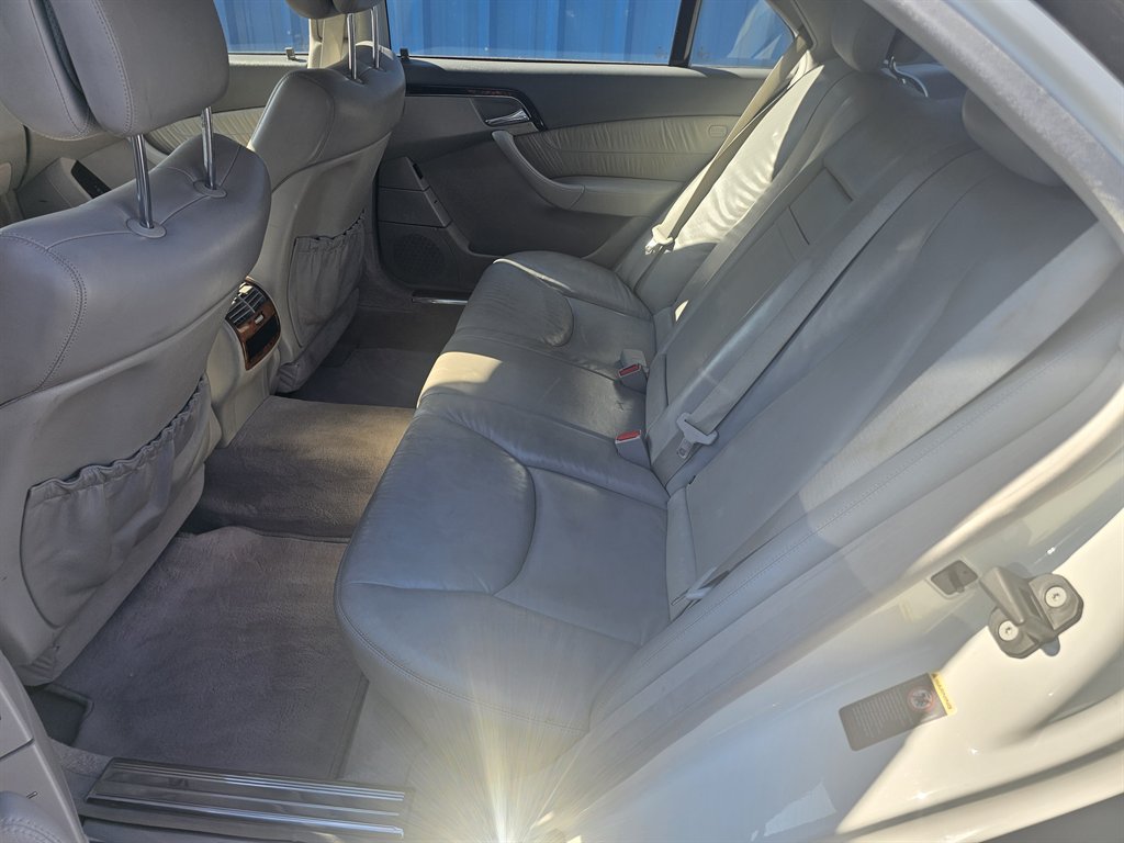 2006 Mercedes-Benz S-class - $10,479