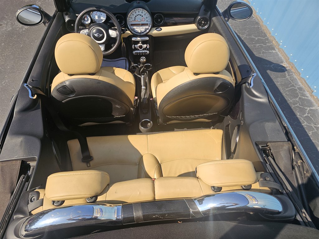 2009 MINI Cooper - $7,532