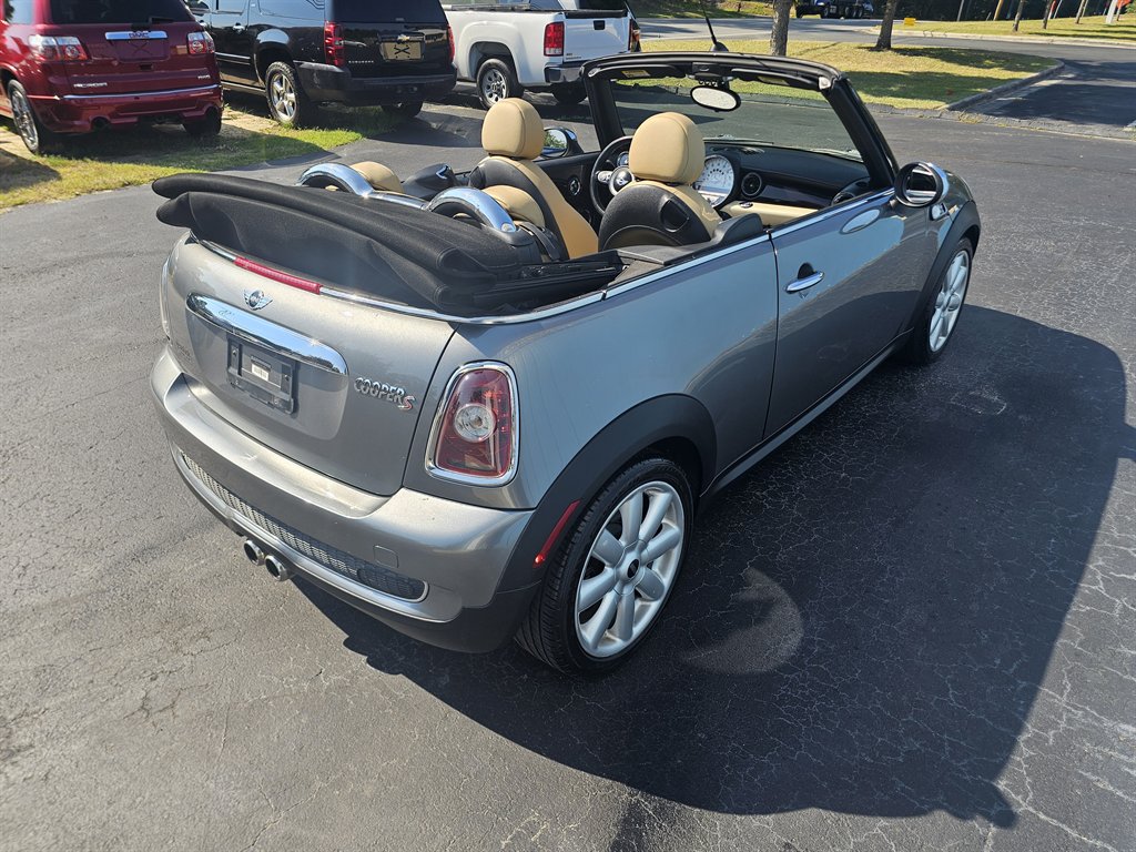 2009 MINI Cooper - $7,532