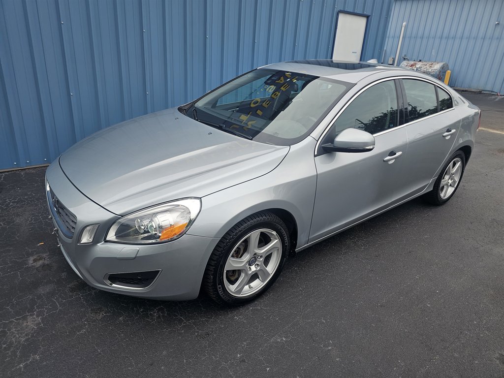2013 Volvo S60 - $7,493