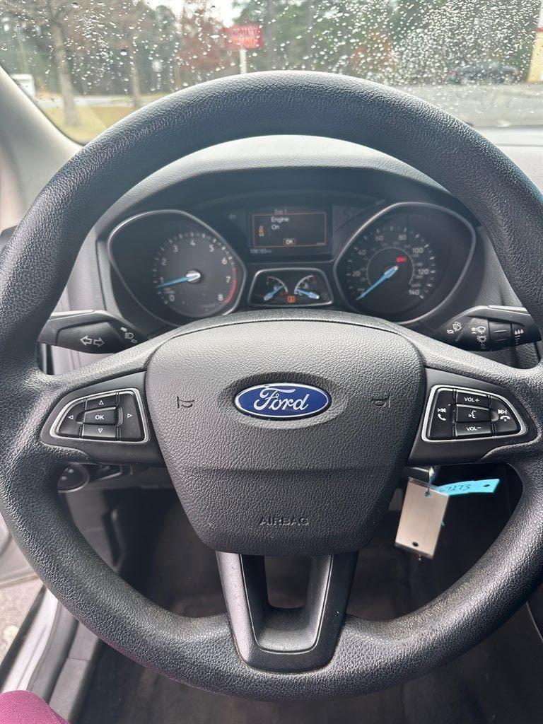 2017 Ford Focus S photo