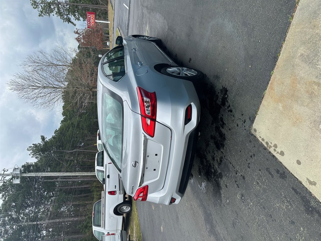 2019 Nissan Sentra - $9,956