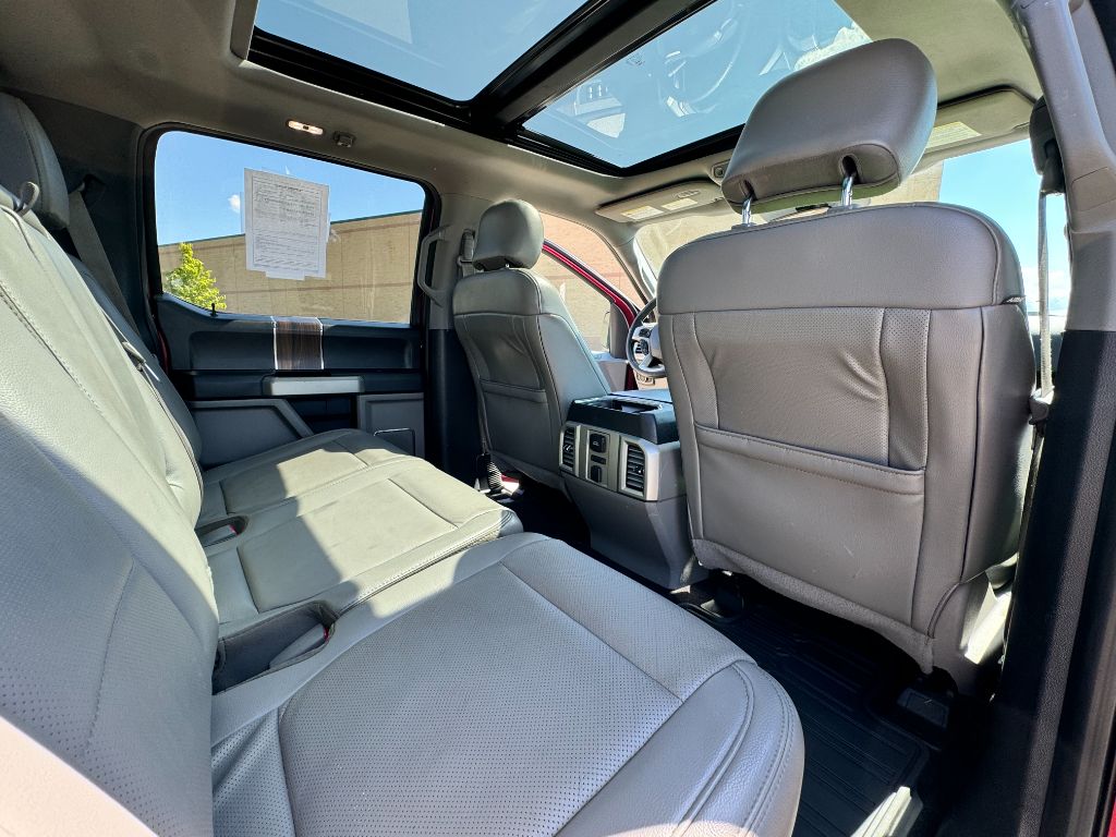 2016 Ford F150 Lariat photo