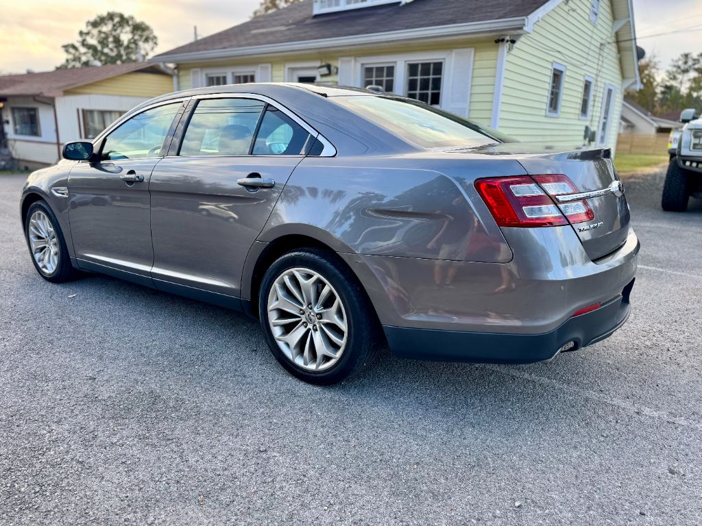 2014 Ford Taurus