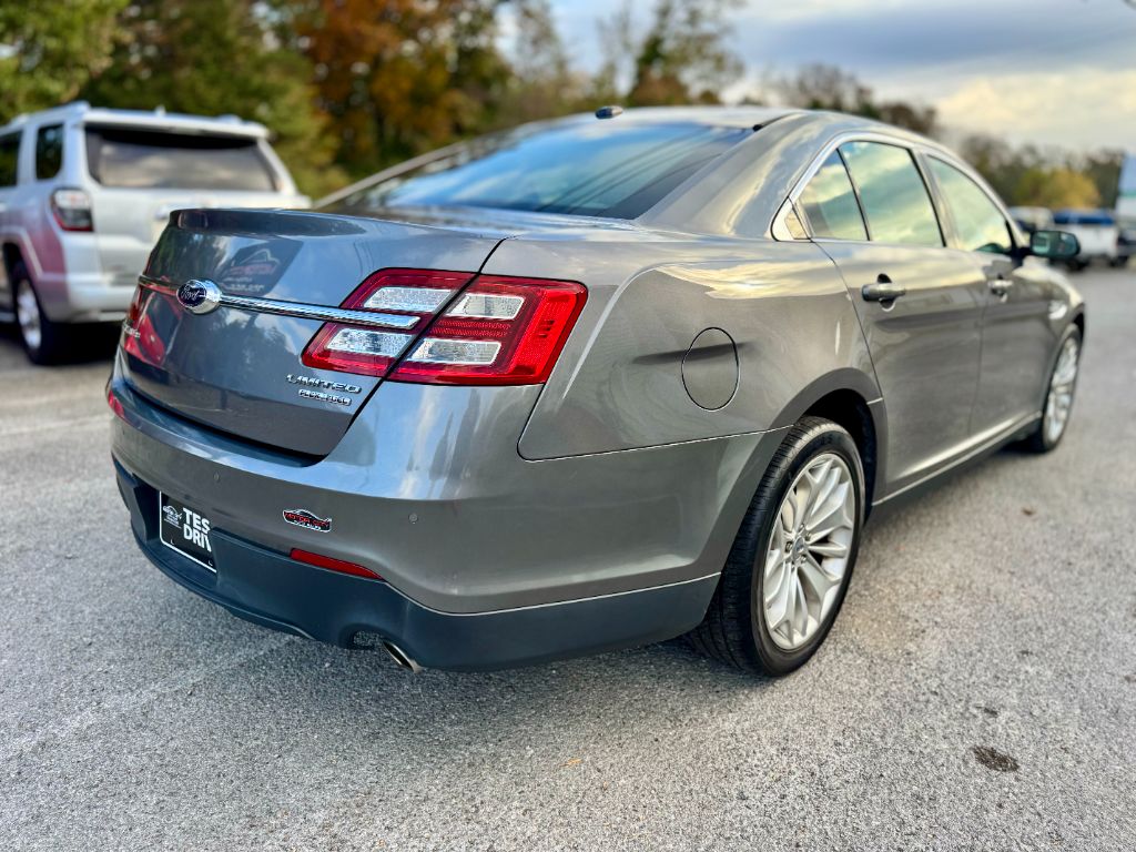 2014 Ford Taurus