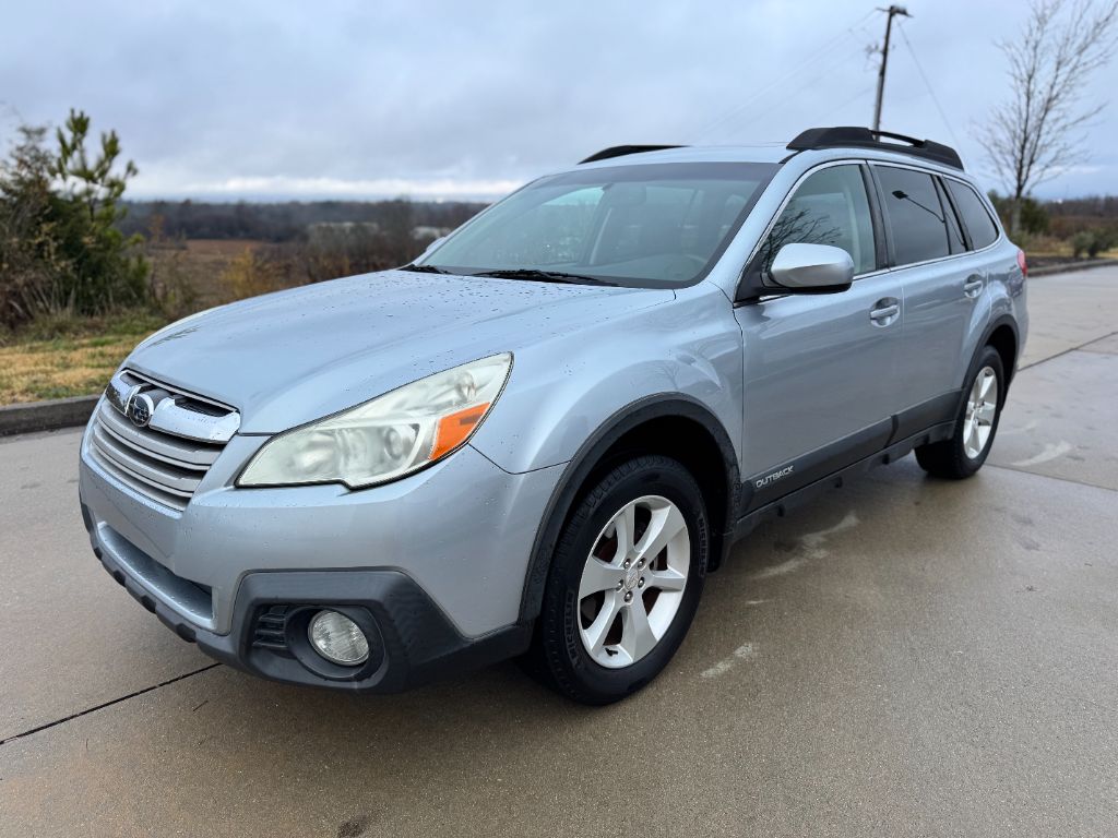 2014 Subaru Outback - $10,900