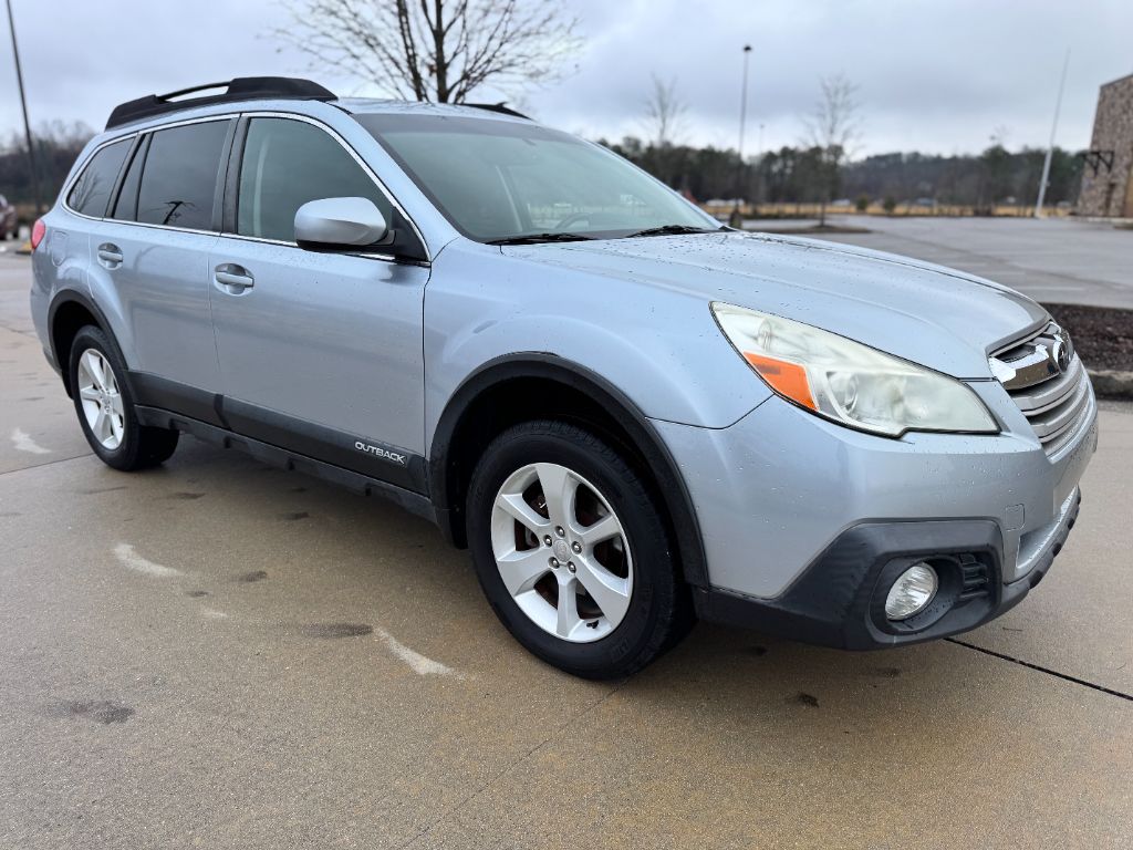 2014 Subaru Outback - $10,900