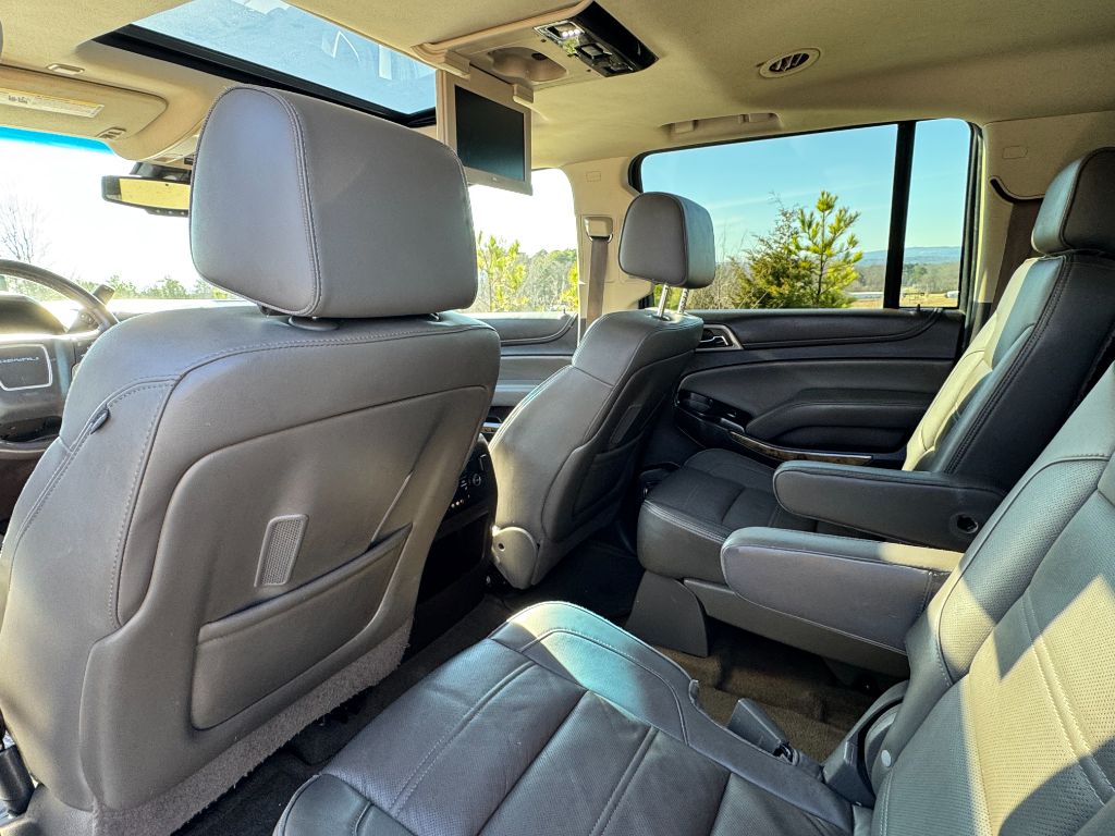 2016 GMC Yukon XL 1500 Denali photo