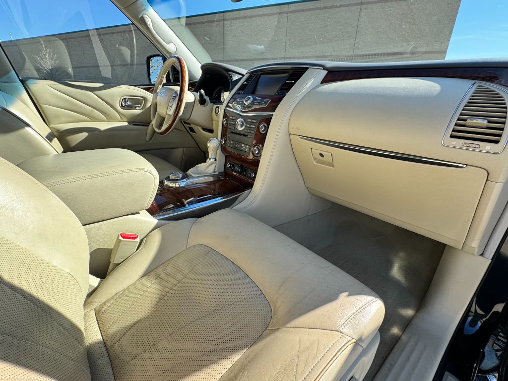 2016 INFINITI QX80 - $17,900