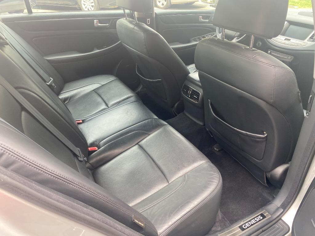 2012 Hyundai Genesis