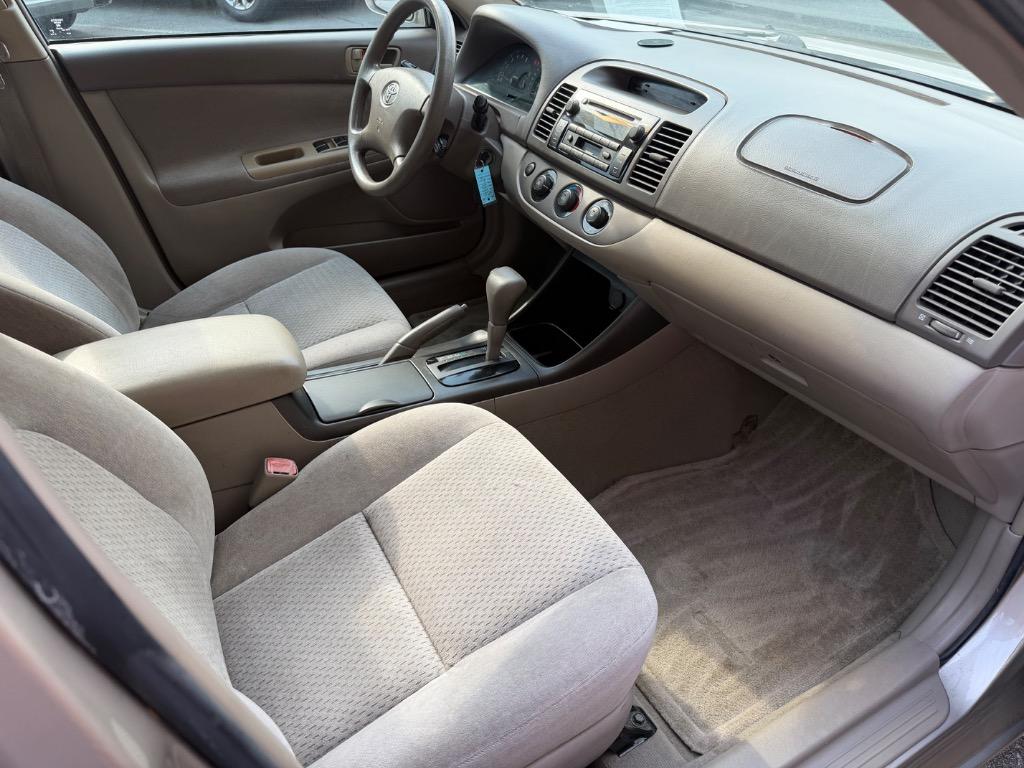 2004 Toyota Camry