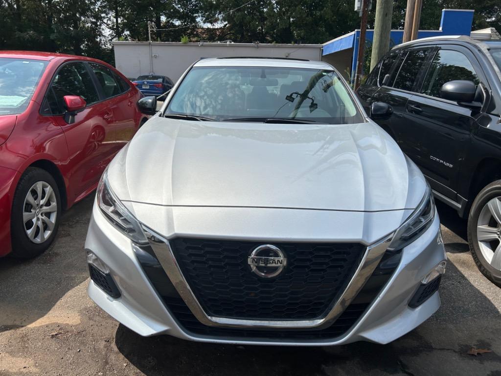 2019 Nissan Altima SR photo