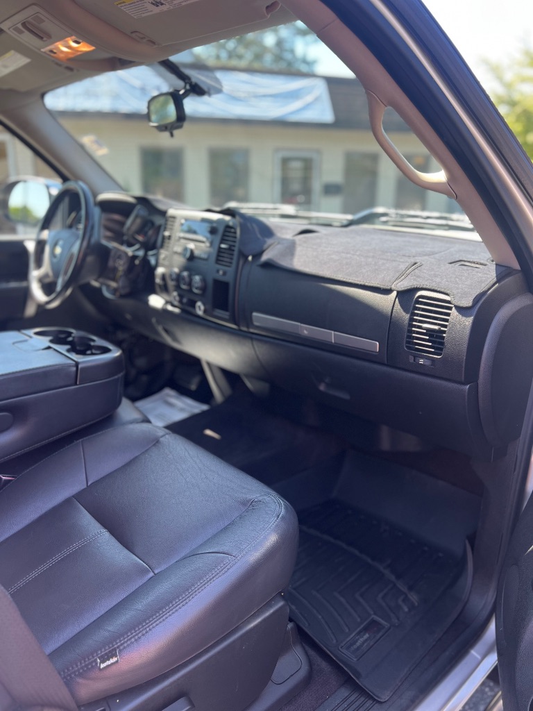 2010 Chevrolet Silverado 1500 LT photo