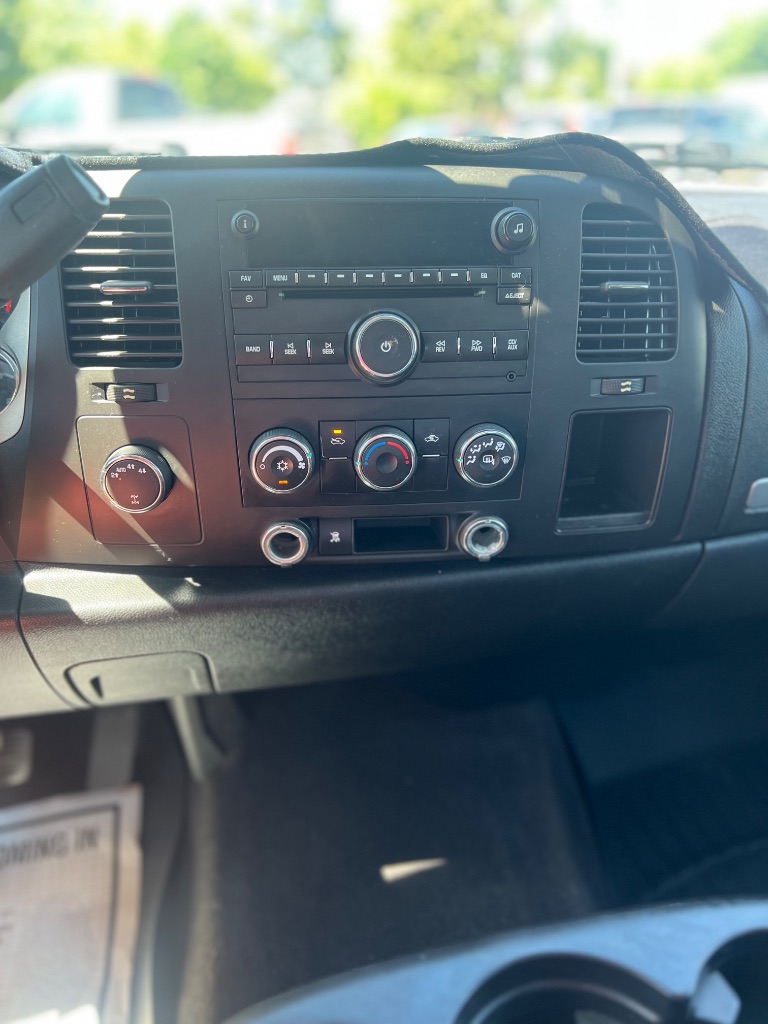 2010 Chevrolet Silverado 1500 LT photo