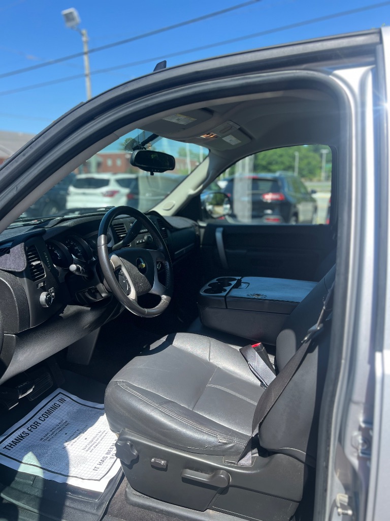 2010 Chevrolet Silverado 1500 LT photo