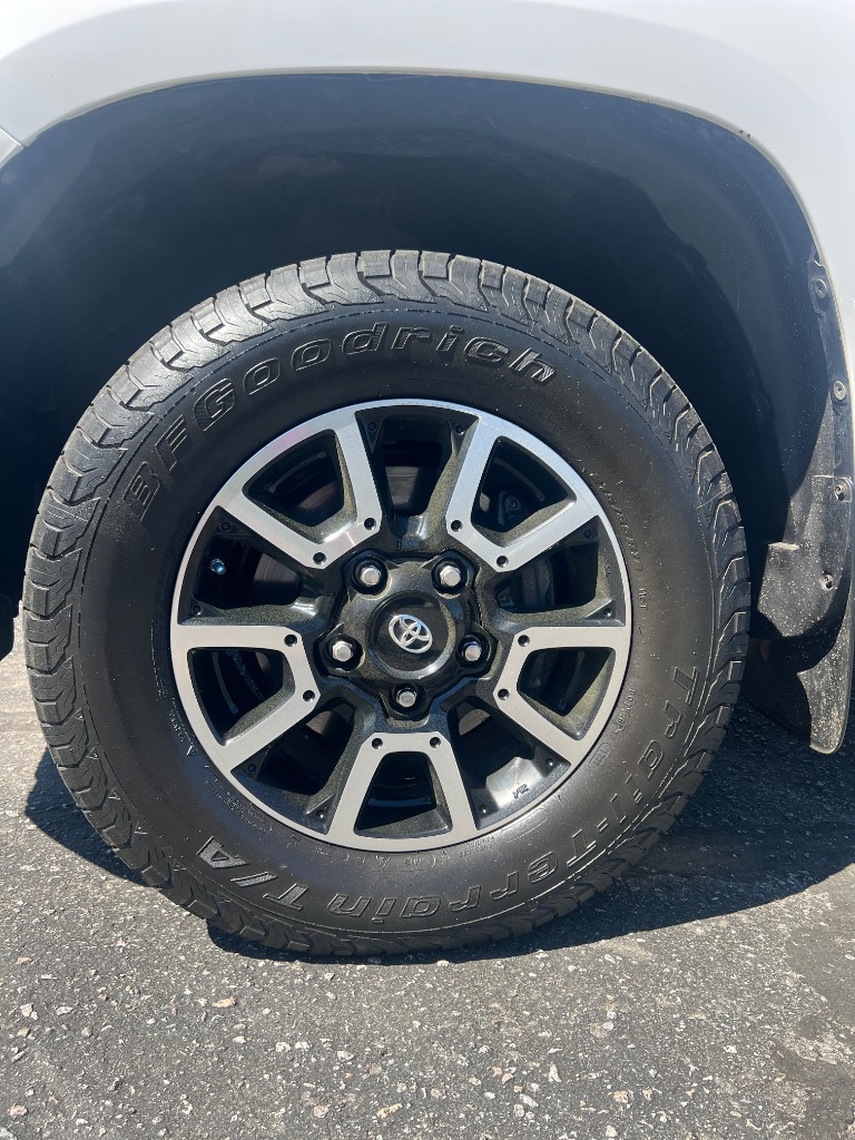 2017 Toyota Tundra SR5 photo