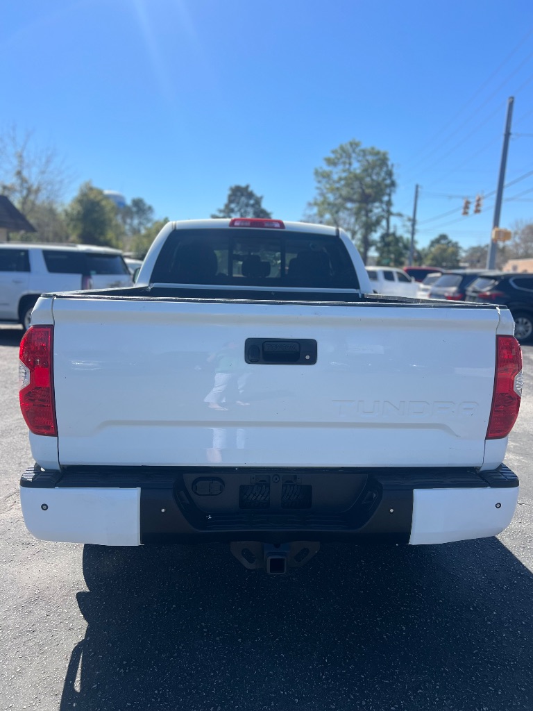 2017 Toyota Tundra SR5 photo