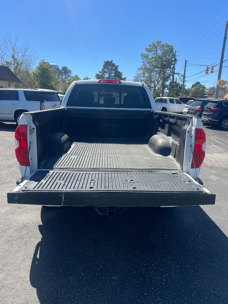 2017 Toyota Tundra SR5 photo