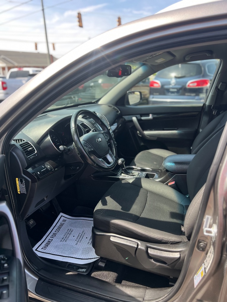 2015 Kia Sorento LX photo