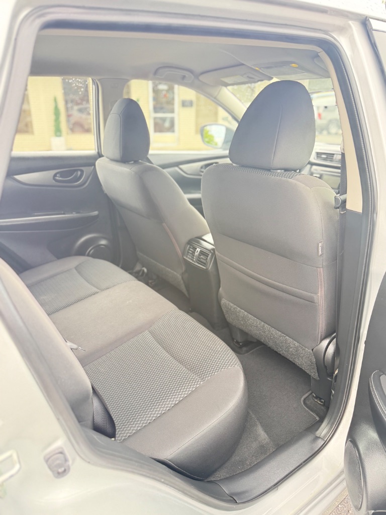 2018 Nissan Rogue - $10,900