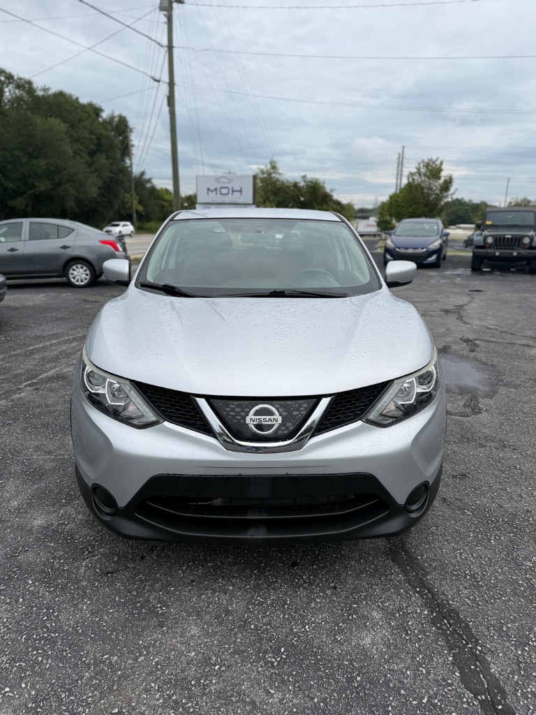2018 Nissan Rogue - $10,900
