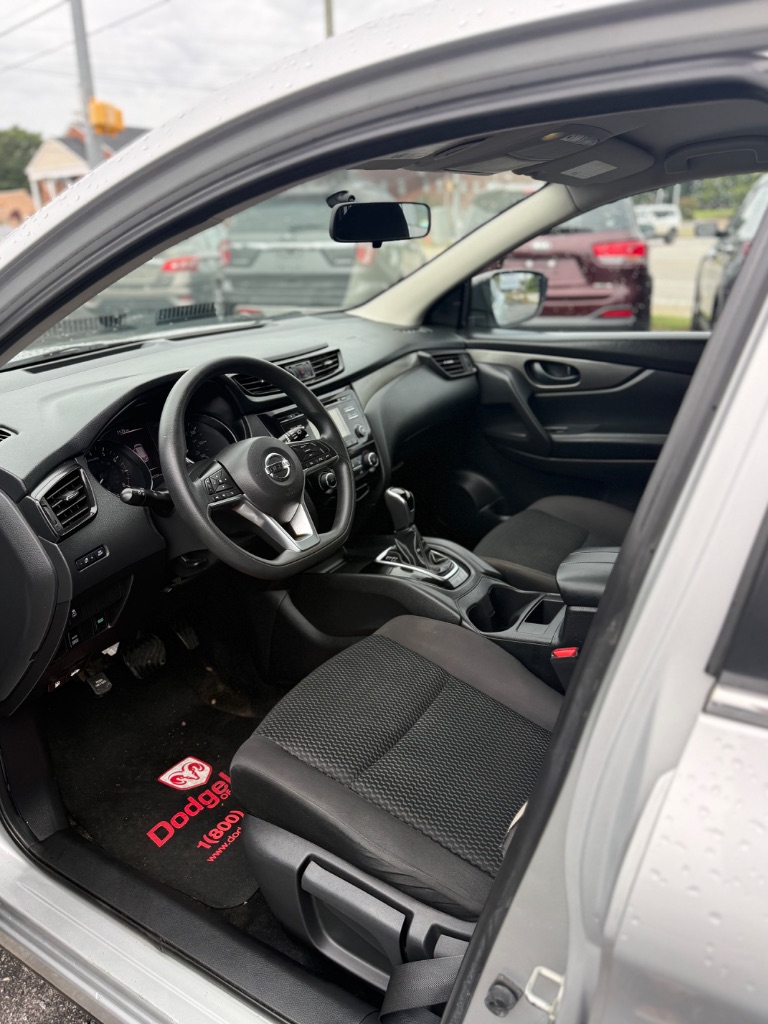 2018 Nissan Rogue - $10,900