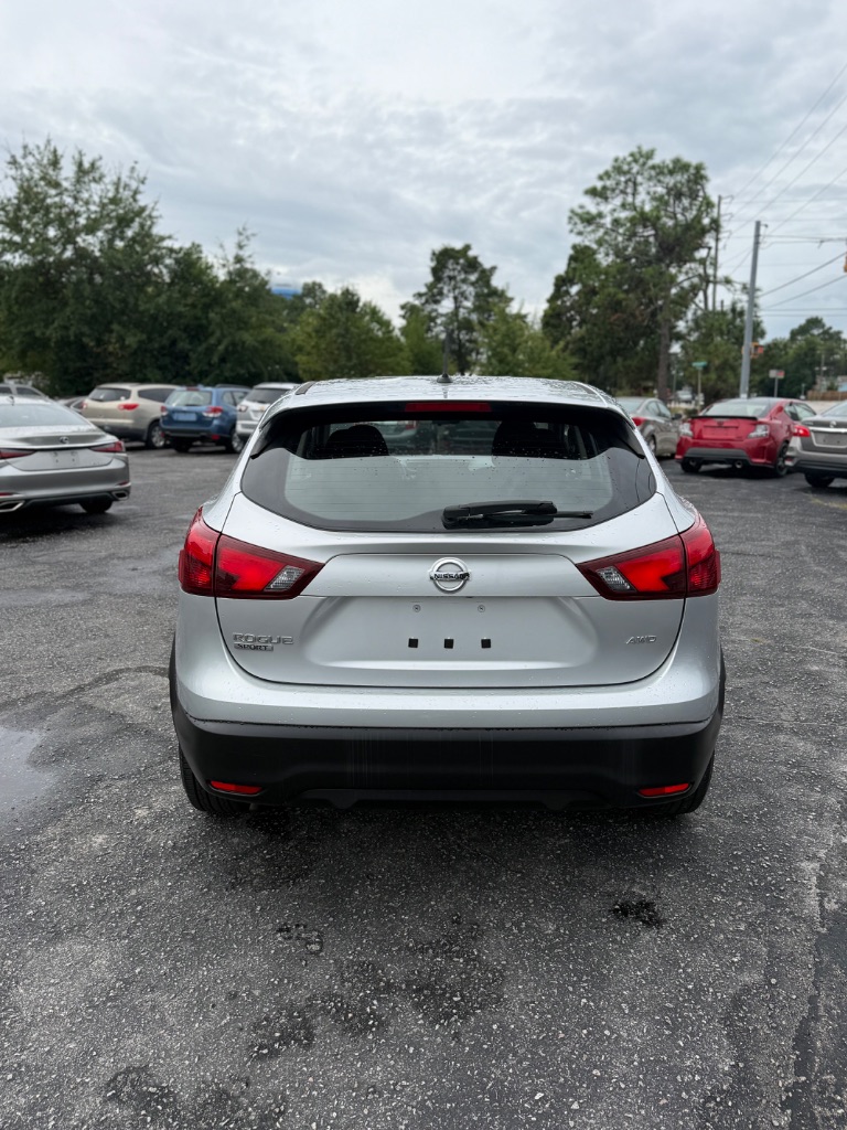 2018 Nissan Rogue - $10,900