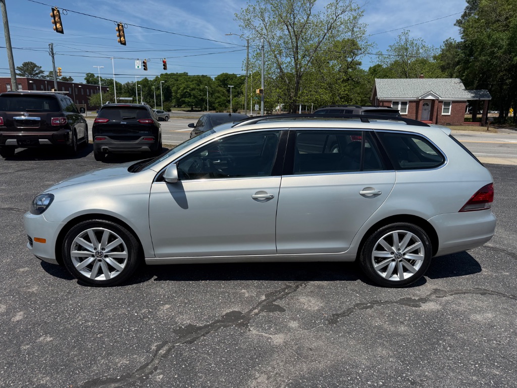 2011 Volkswagen Jetta - $7,950