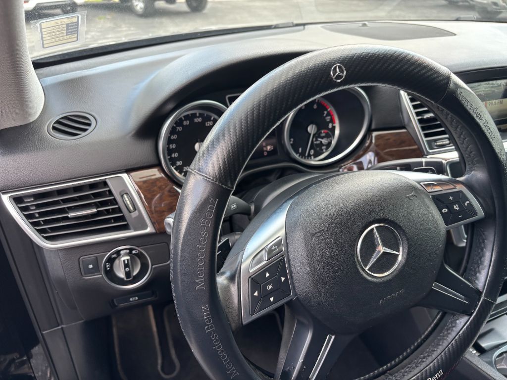 2014 Mercedes-Benz Ml-class - $12,900
