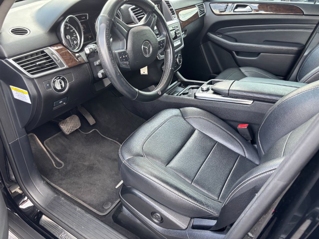 2014 Mercedes-Benz Ml-class - $12,900