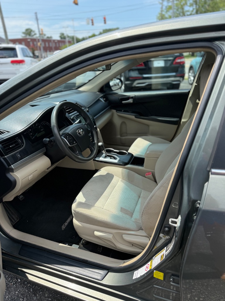 2014 Toyota Camry - $9,450