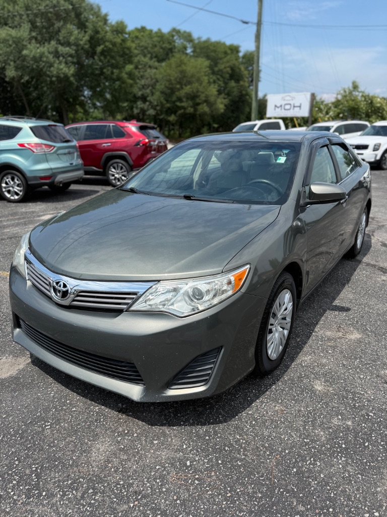 2014 Toyota Camry - $9,450