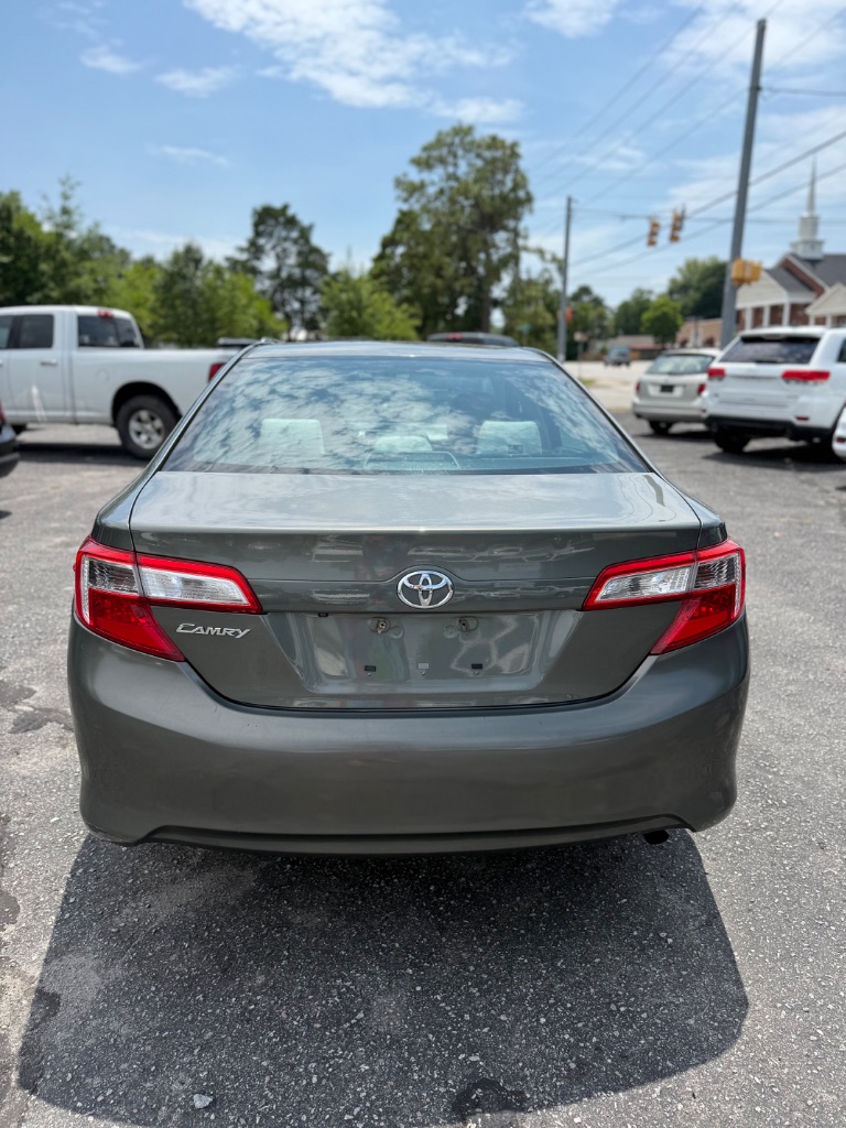 2014 Toyota Camry - $9,450