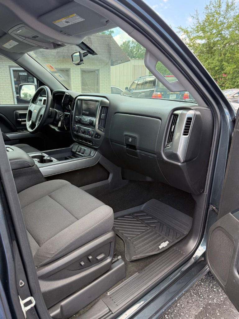 2017 Chevrolet Silverado - $20,995
