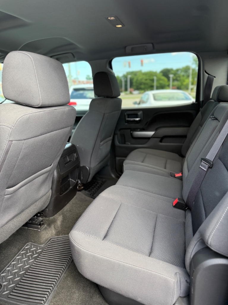 2017 Chevrolet Silverado - $20,995