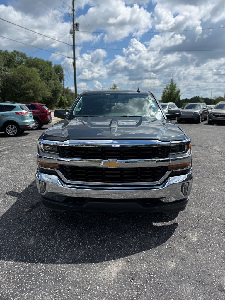2017 Chevrolet Silverado - $20,995