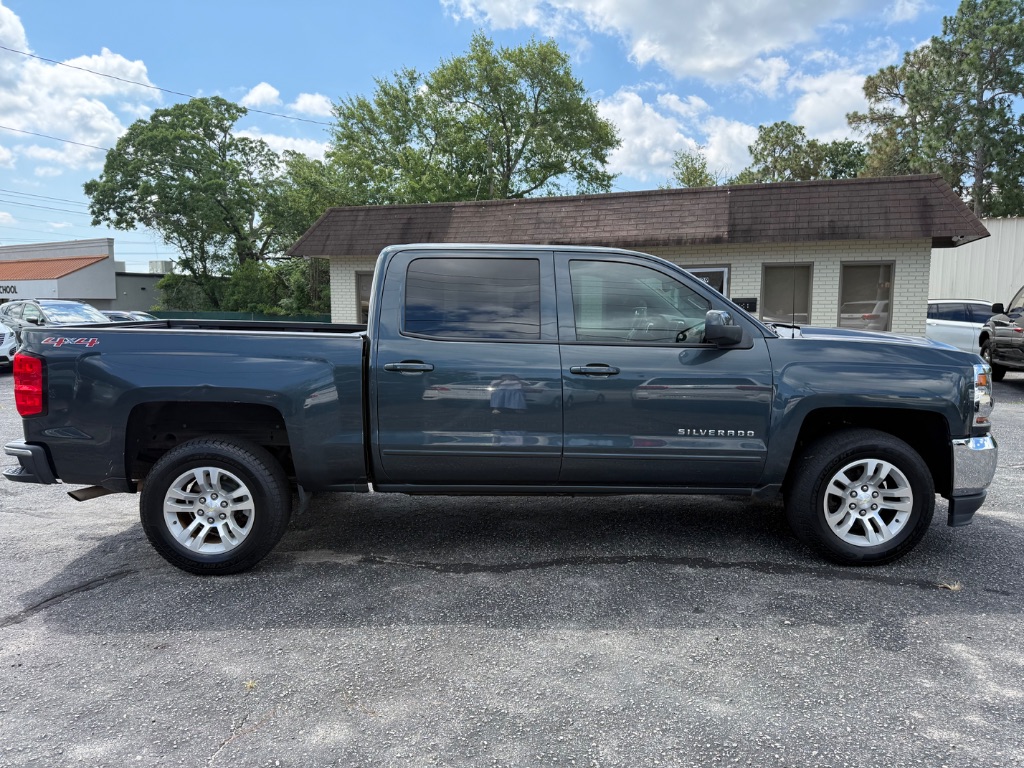 2017 Chevrolet Silverado - $20,995