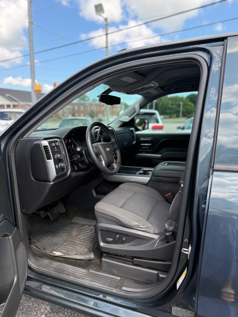 2017 Chevrolet Silverado - $20,995