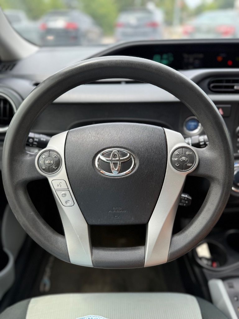 2013 Toyota Prius - $7,450