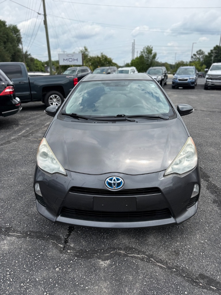 2013 Toyota Prius - $7,450