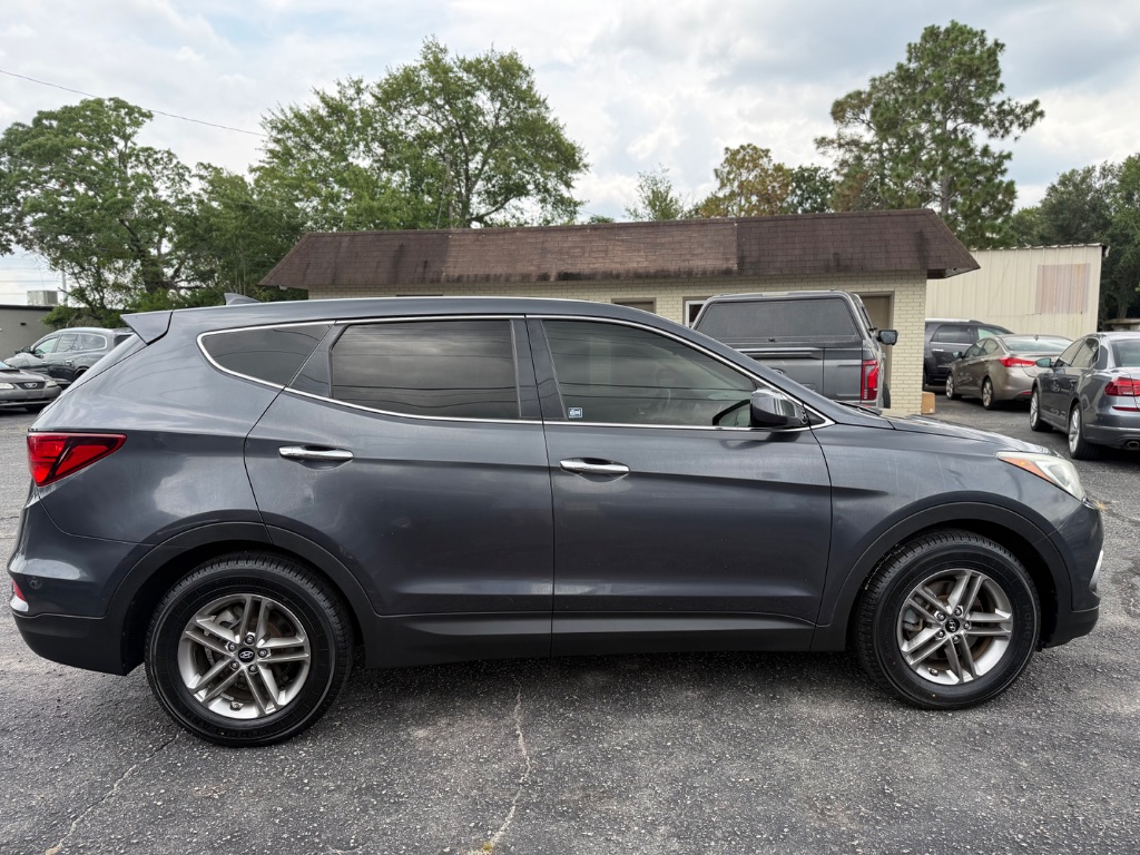 2017 Hyundai Santa Fe - $11,900