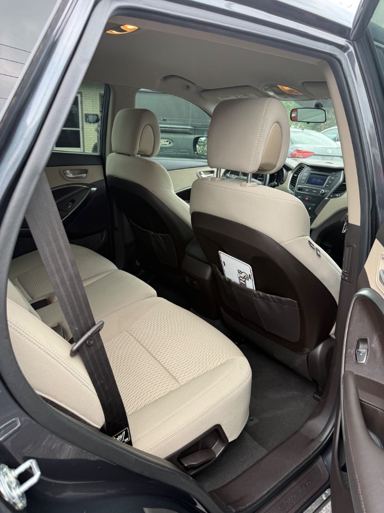 2017 Hyundai Santa Fe - $11,900