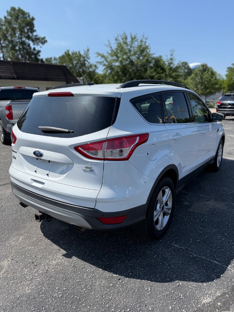 2016 Ford Escape - $7,995