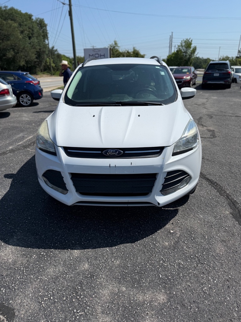 2016 Ford Escape - $7,995