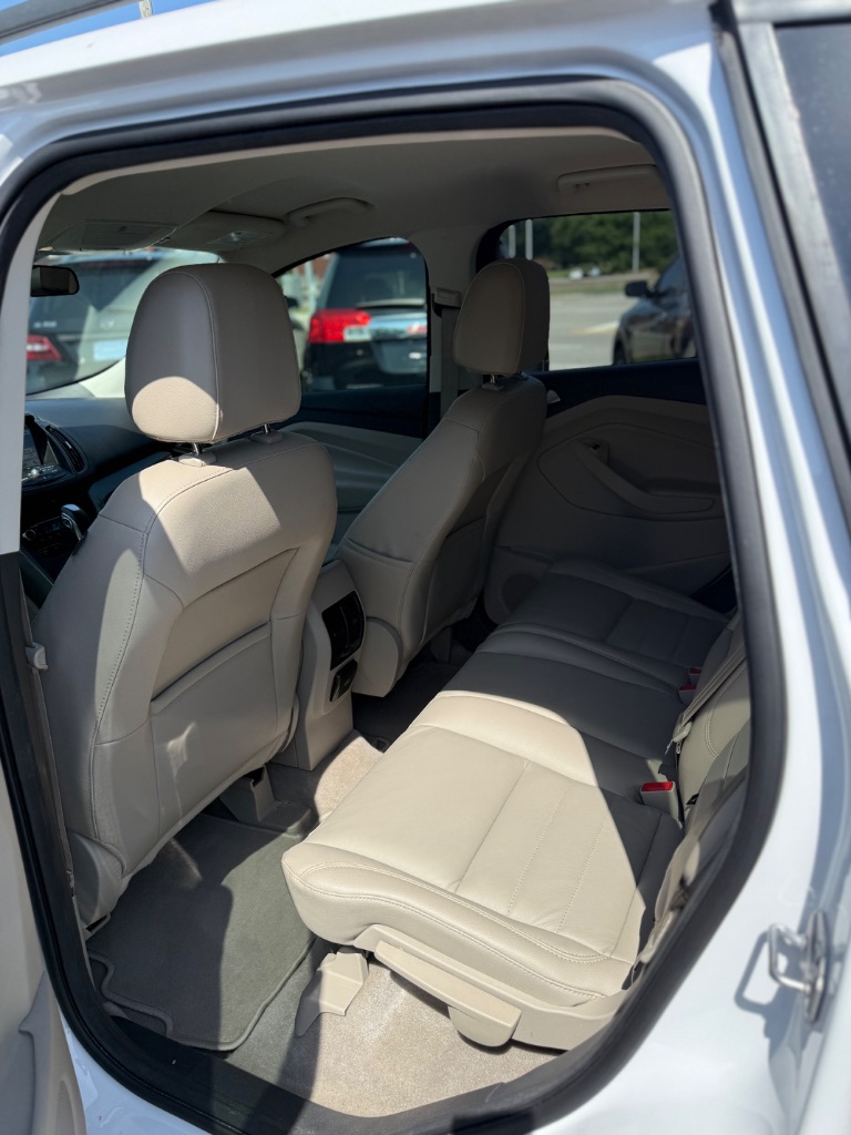 2016 Ford Escape - $7,995